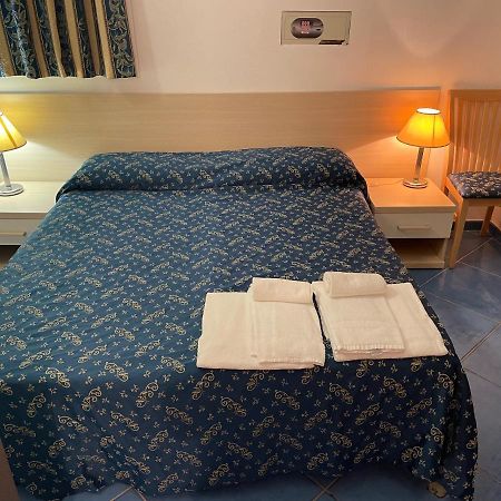 B&B La Terrazza Sul Porto Ponza Eksteriør bilde