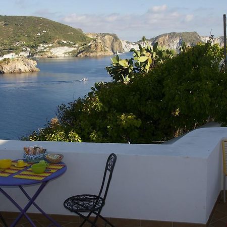 B&B La Terrazza Sul Porto Ponza Eksteriør bilde