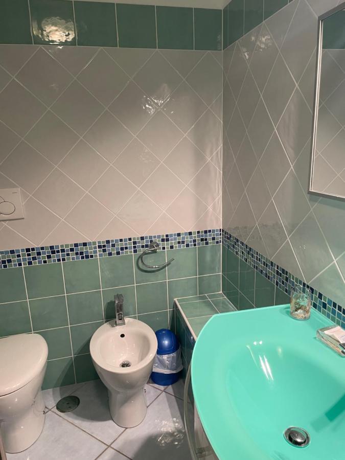 B&B La Terrazza Sul Porto Ponza Eksteriør bilde
