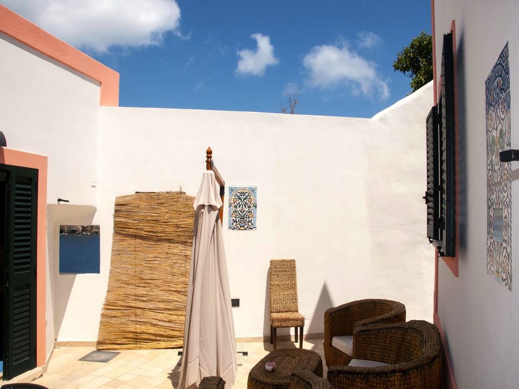 B&B La Terrazza Sul Porto Ponza Eksteriør bilde