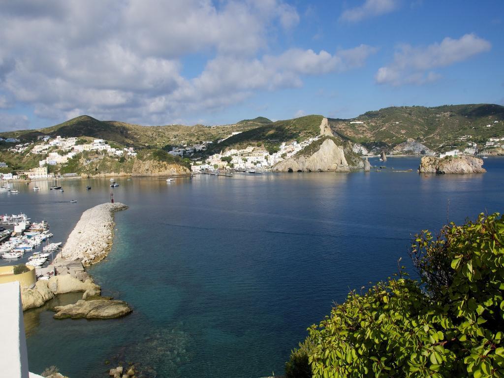 B&B La Terrazza Sul Porto Ponza Eksteriør bilde