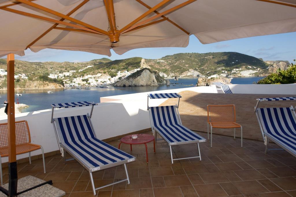 B&B La Terrazza Sul Porto Ponza Eksteriør bilde